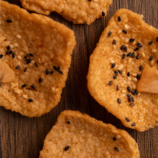 ข้าวตังหอมมะลิเนยสด จอหงวน 90 กรัม / Golden Butter Jasmie Rice Cracker 90 G