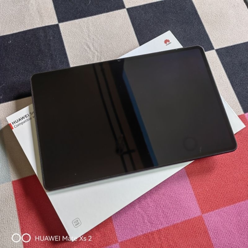 Huawei Matepad pro 12.6 ปี 2021(ตัวแรก) 8/256GB Wifi ศูนย์ไทยพร้อมคีย์บอร์ด *ไม่มีปากกา* มือสองใช้เอ