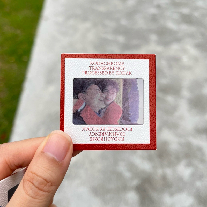 loteoseu.j ฟิล์มสไลด์ภาพถ่าย ทำ  ส่งรุปแนวนอนทางช่องแชท flim slied congratulations ของขวัญ ปัจฉิม