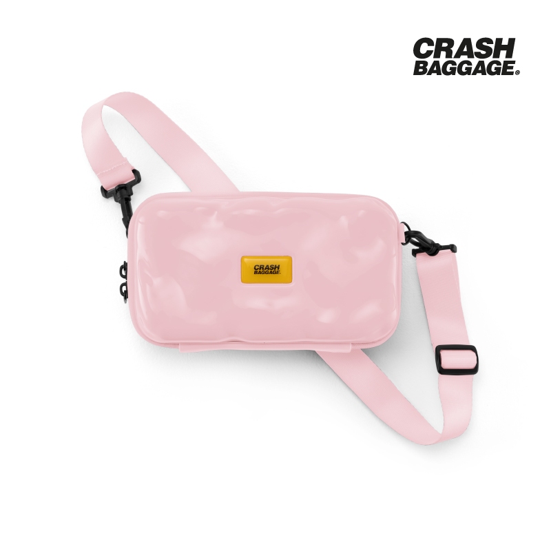 CRASH BAGGAGE กระเป๋าสะพายข้าง รุ่น MINI TONE ON TONE สีชมพูพาสเทล