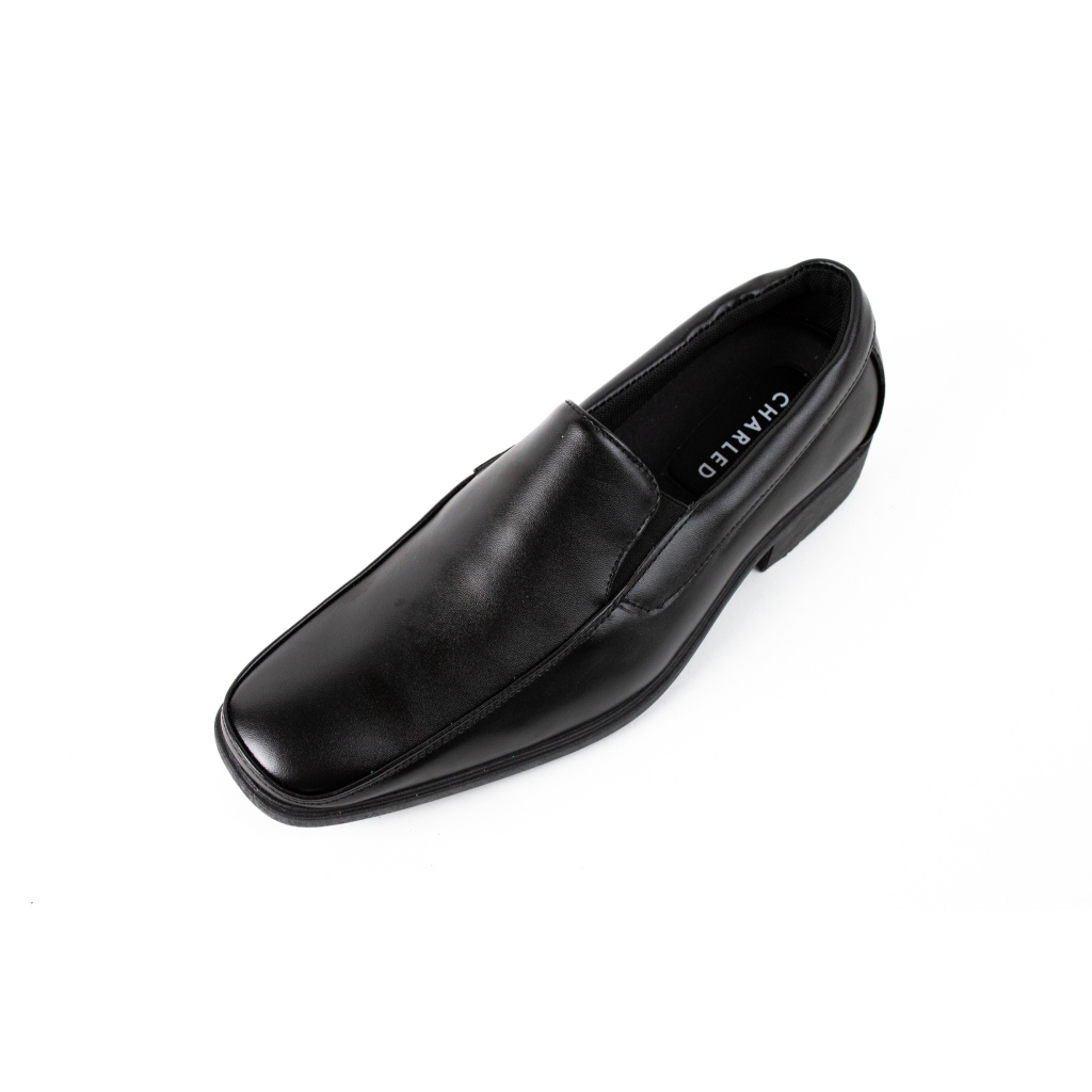 Heavy shoe รองเท้าในเครือแบบผูกเชือก แบรนด์ charled รุ่น RB2864