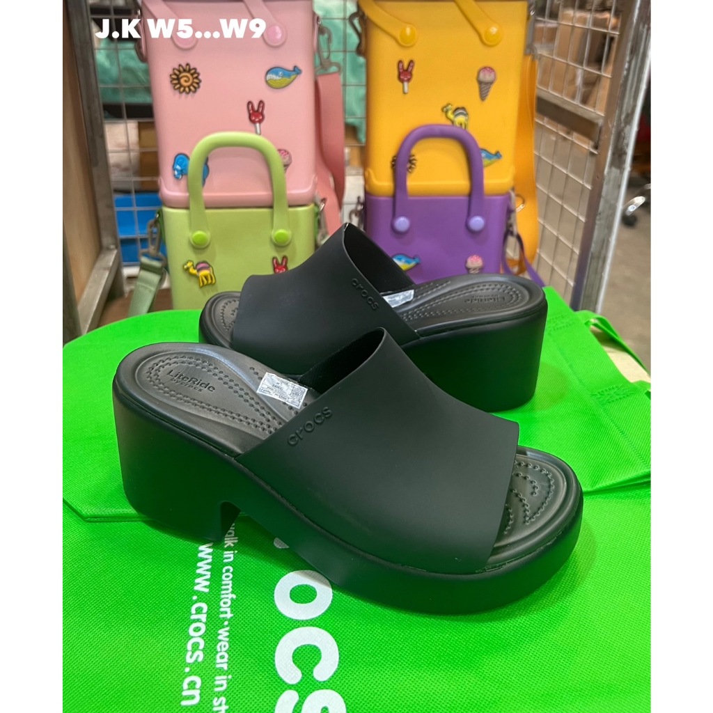 Crocs Brooklyn High Weidge Sandal รองเท้าแตะผู้หญิ่ง น้ำหนักเบาพื้นนี่มใส่สบายทันสมัยใส่สวย ส้นสูง 3"=6.1cm พร้มส่งในไทย