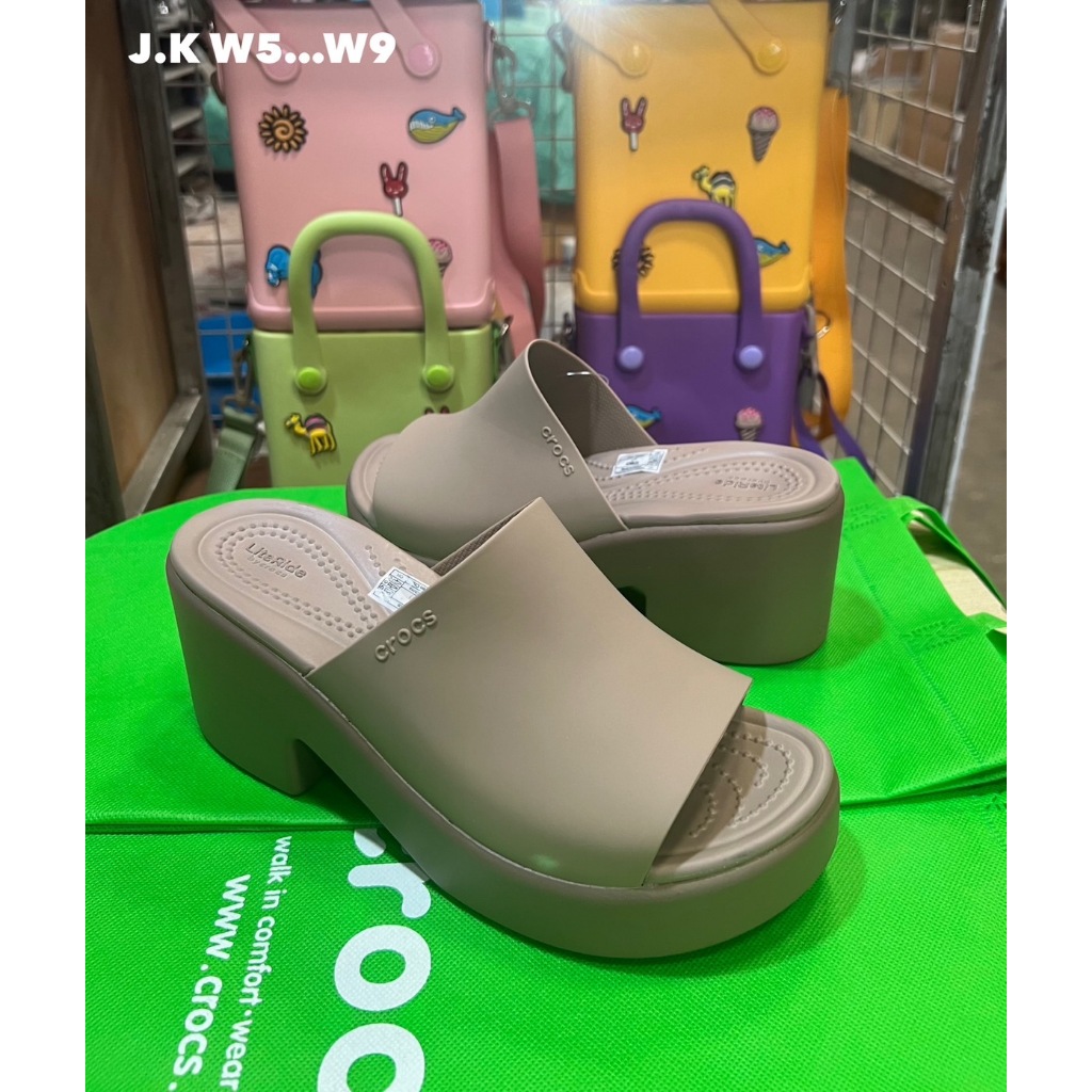 Crocs Brooklyn High Weidge Sandal รองเท้าแตะผู้หญิ่ง น้ำหนักเบาพื้นนี่มใส่สบายทันสมัยใส่สวย ส้นสูง 3"=6.1cm พร้มส่งในไทย