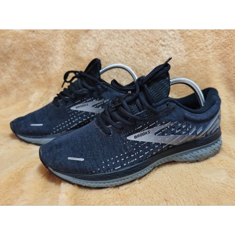 Brooks Men's Ghost 13 Dark Blue Running Sneaker Shoes ไซต์ 42.5 ยาว 27 Cm. (รองเท้ามือสอง)