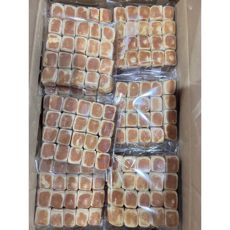เต๋า2บาท 1ห่อมี20ชิ้น ราคา35บาท 3ห่อ100บาท🥰 สดใหม่ทุกวัน