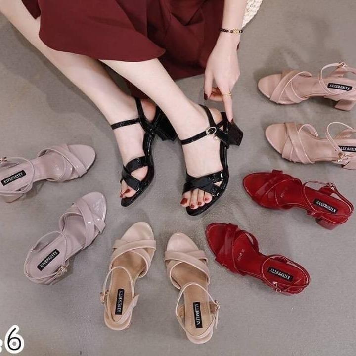K6946 รองเท้าส้นสูงเปิดหน้ารัดข้อ หน้าไขว้หนังเคลือบเจล ส้อนก้อนสูง 2 นิ้ว