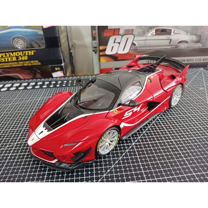 โมเดลรถ 1:18 * FERRARI FXXK EVO * Bburago Signature Series ***ของแท้ เกรดสะสม***
