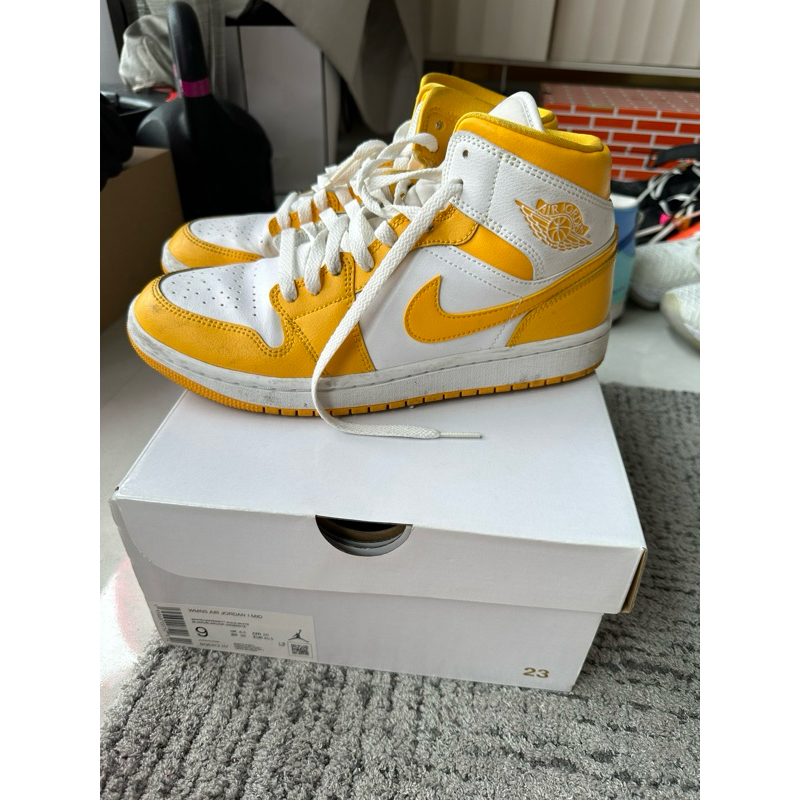 รองเท้า nike Air Jordan 1 Mid (wmns) size USw9 UK6.5