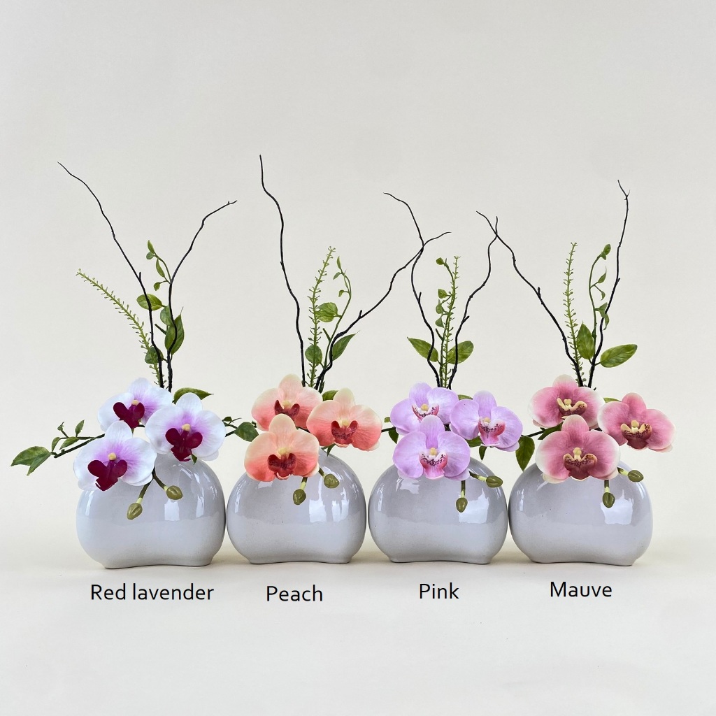 แจกันดอกไม้ปลอม ดอกกล้วยไม้ในแจกันเซรามิคทรงหัวใจ ดอกไม้ปลอมตกแต่งโต๊ะ