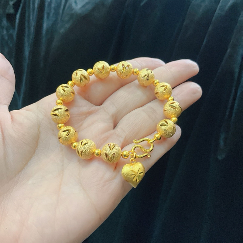 สร้อยข้อมือปะคำโปร่งฉลุจี้ใจ2บ.ทรายฟรีกล่องฟรีตะขอ