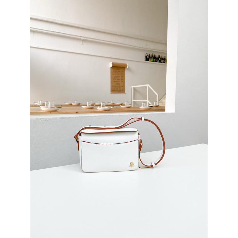 (defect sale%) CHAMBER SHOULDER BAG สี Cream & Fudge🍨