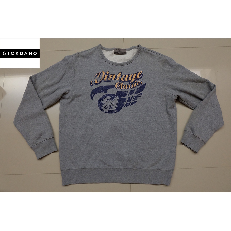 เสื้อสเวตเตอร์ เสื้อกันหนาว เสื้อคลุม sweater แบรนด์ Giordano มือ 2 ของญี่ปุ่น ไซส์ M