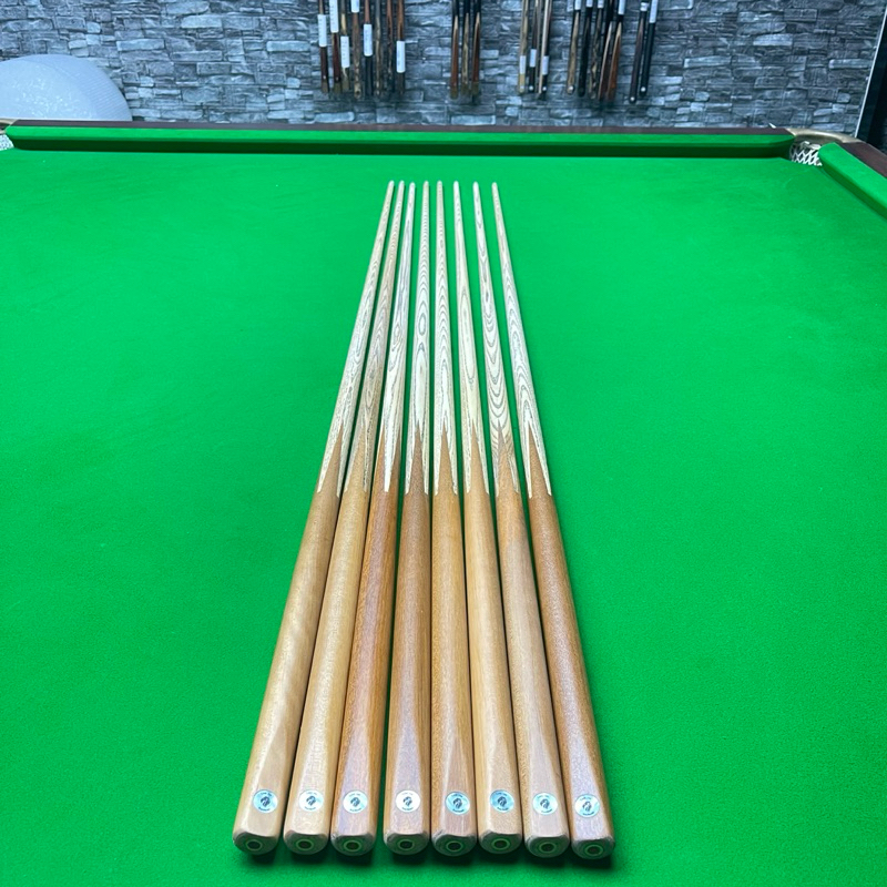 คิวราว ต่อเกลียวได้(เกลียวไทย)ท่อนเดียว ปลายไม้แอช 4จำปาแท้ ป้าย Lion cue