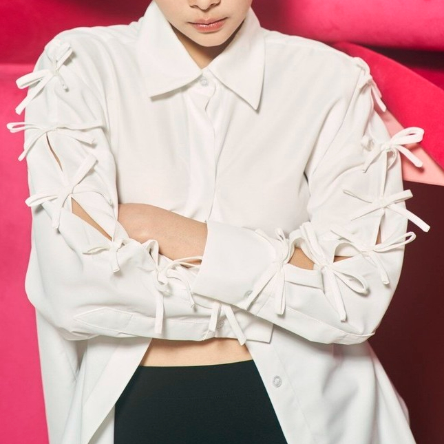 NICHp.CO : Exclusive Collection : Sody Top เสื้อเชิ้ต ***เนื้อผ้าเชิ้ตcotton *** ตกแต่งด้วยโบว์ทั้งสองข้าง