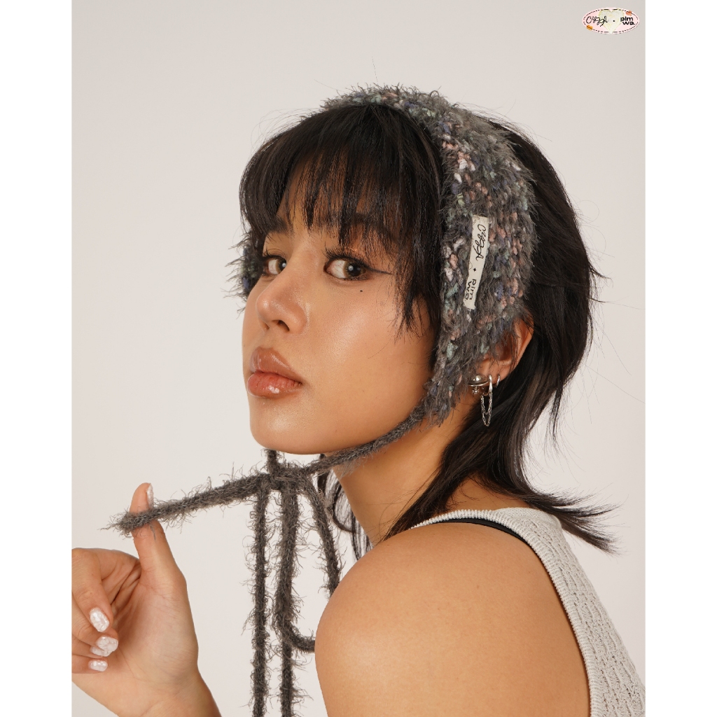 CUPPA - IKURA Hairband (2 สี) Cuppa x Pimwa ผ้าคาดผมไหมพรม ผสมเส้นด้ายพิเศษสองเทกซ์เจอร์ มีสายยาวผูกปรับระดับได้_CUP49