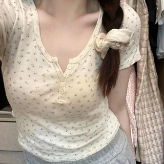 พร้อมส่งในไทย**เสื้อยืดแขนสั้น ผ้านิ่มมีกระดุมด้านหน้า เสื้อคอกลม Y133"