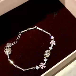 OUTLETS ล้างสต็อกจากโรงงานตรง สร้อยข้อมือ SAKURA KITTY สร้อยข้อมือเงิน ลายคิตตี้ Valentine ของขวัญ