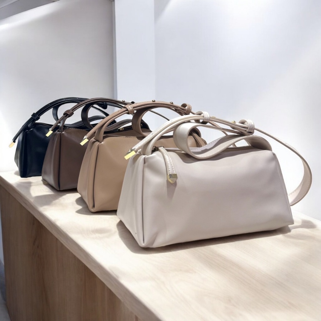 Pavone รุ่น Shuna มี 4 สี รุ่น Cross body สุดน่ารัก