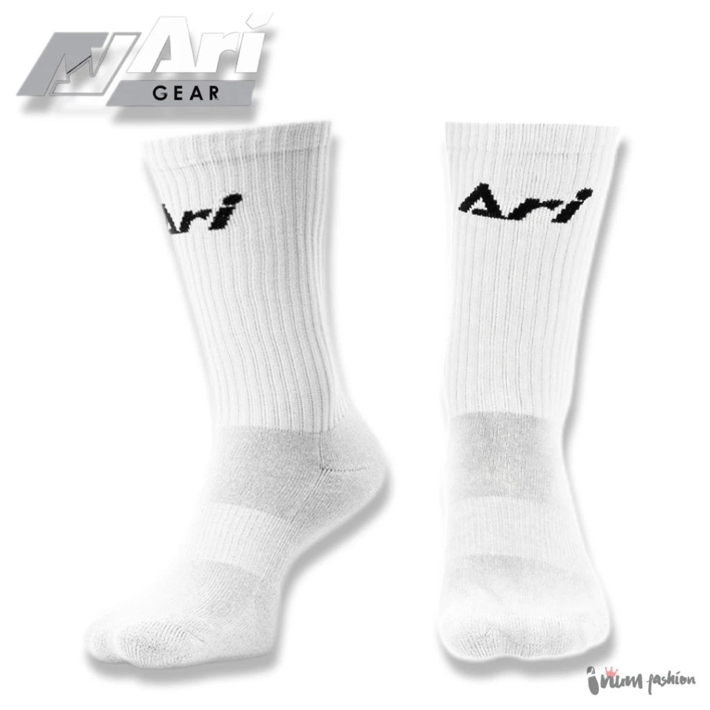 ถุงเท้า อาริ Ari สั้น ครึ่งแข้ง สีขาว ARI CREW SOCKS - WHITE ฟุตบอล ฟุตซอล กีฬา ของแท้ 100%