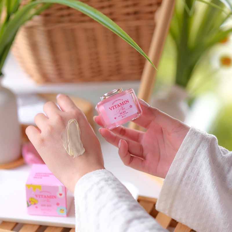 ของแท้ / พร้อมส่ง ANNYEONG E อันยอง อี วิตามิน พลัส VITAMIN PLUS หน้าขาวกระจ่างใส ลดสิว ลดริ้วรอย ครีมอันยองอี