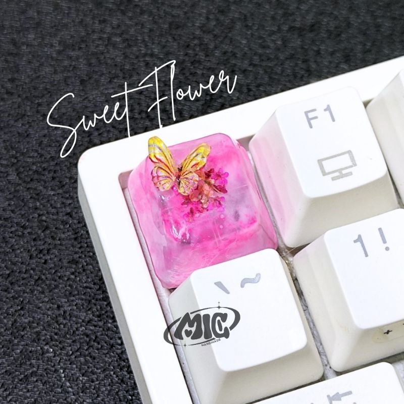 [สีใหม่]คีย์แคปคัสต้อม "Sweet Flower /w butterfly" ผีเสื้อ ดอกไม้ ปุ่มคีย์บอร์ด Artisan Keycap |MIC