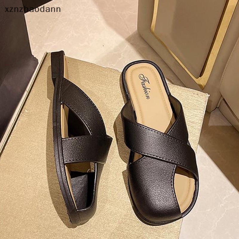 Anna shop รองเท้าแตะสวม สีพื้น แบบเปิดส้น หนังนิ่ม พื้นนุ่ม ดีเทลสายไขว์ สําหรับผู้หญิง T302