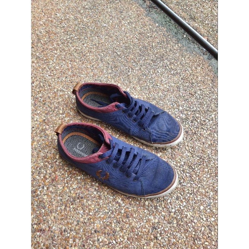 รองเท้า fred perry  สวยๆ