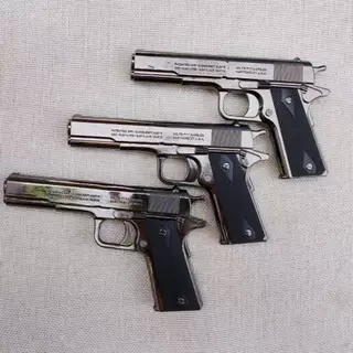 ไฟแช็คแก๊ส จำลอง กันลม ทรงแม็กซีน Lighter เติมแก๊สได้ พร้อมใช้งาน สำหรับสะสม ตั้งโชว์