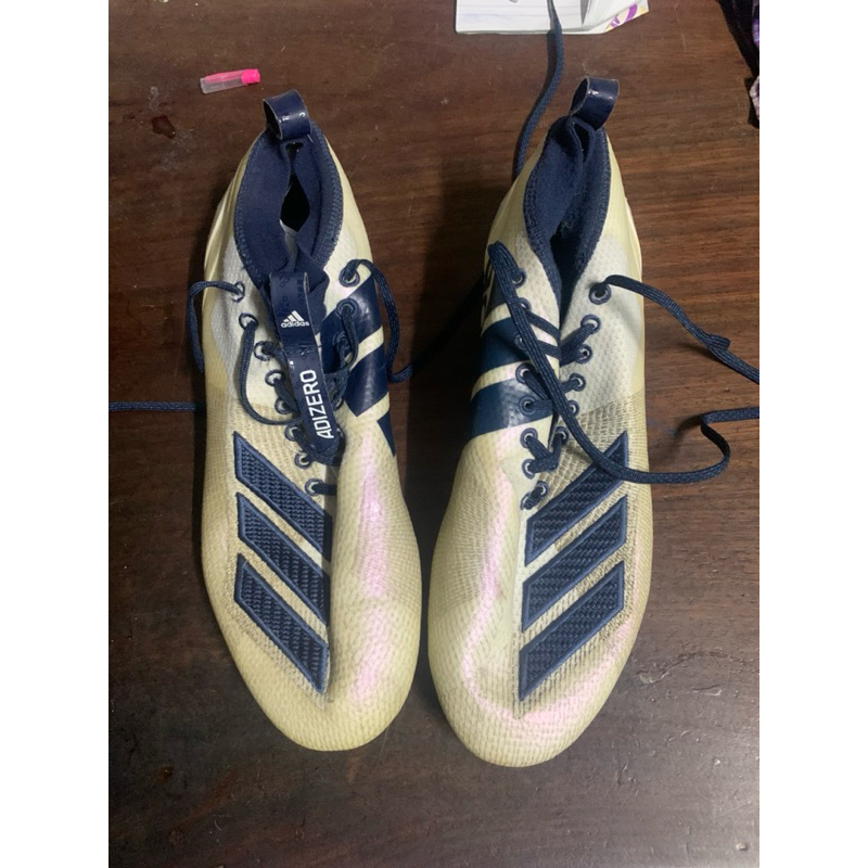 รองเท้าฟุตบอลมือสอง สตั๊ดAdidas adizero ขนาด46.5/300สภาพดีไม่ปริไม่เปิด พื้นไม่แตกปุ่มยังหนาใช้งานน้