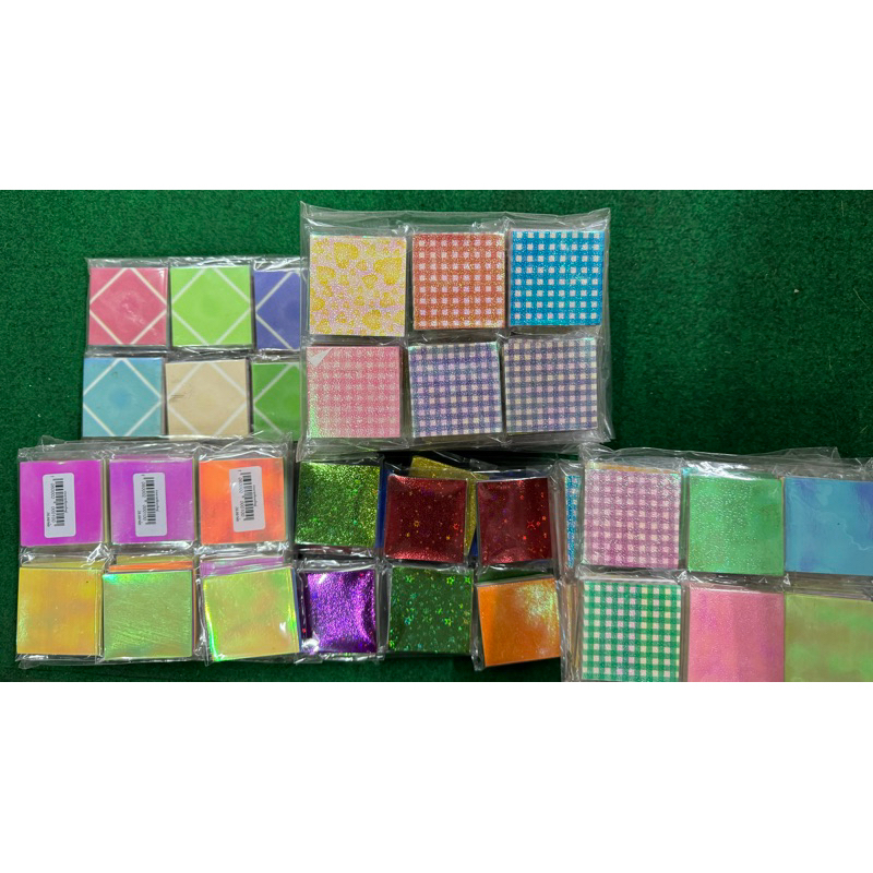 กระดาษพับนก แผ่นใหญ่ ขนาด 5x5 cm. 50 แผ่นต่อห่อ คละลาย