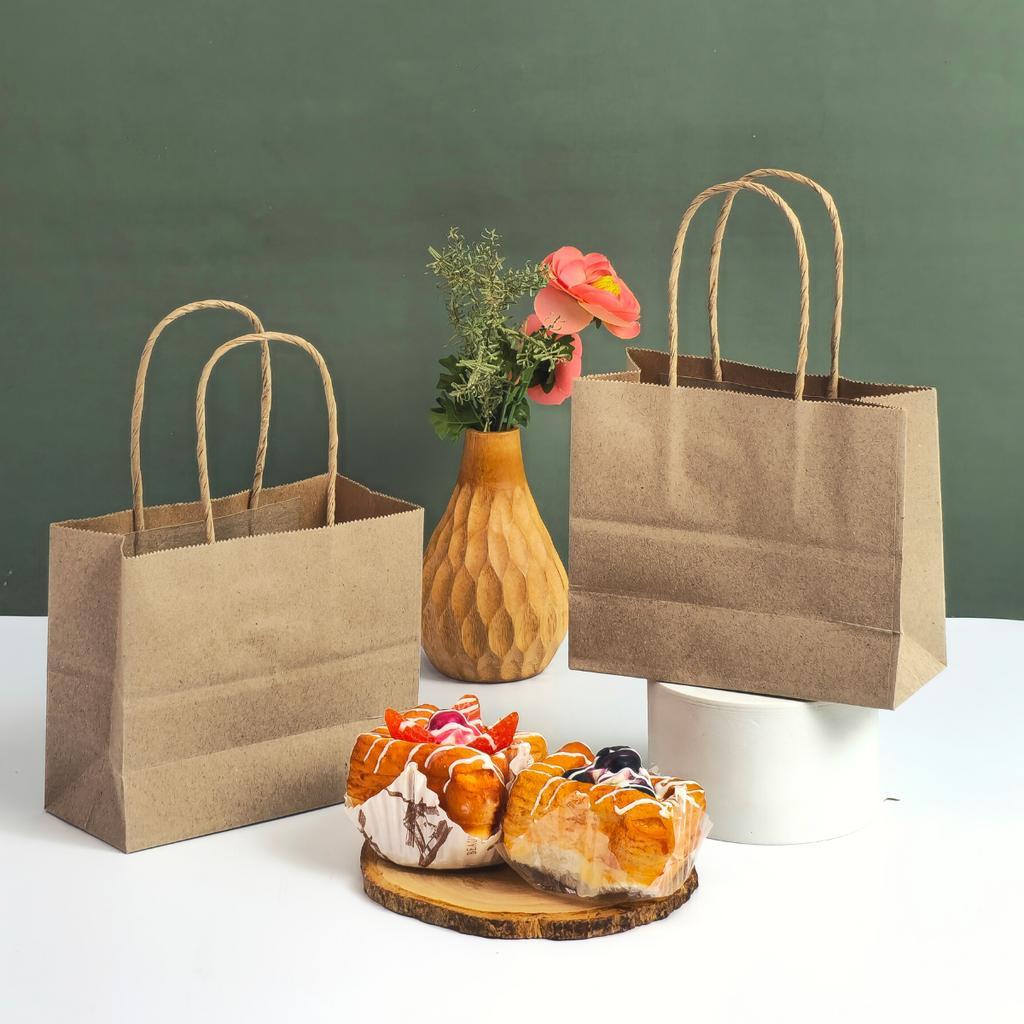 ถุงกระดาษหูหิ้วน้ำตาลคุ้มค่า มี 9 ขนาด (50ใบและ25ใบ/แพ็ค)