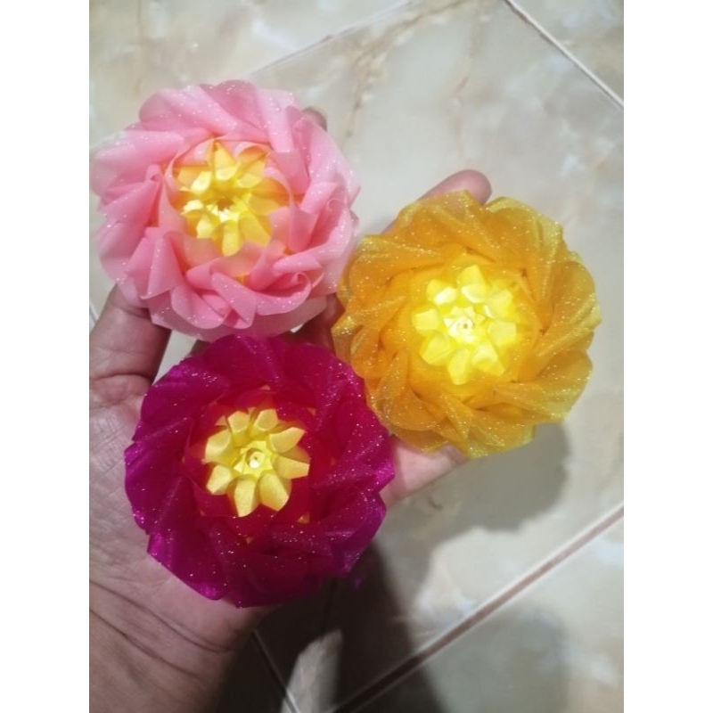 เหรียญโปรยทานดอกบุญผลา(ดอกเปล่าดอกละ​ 7​ บ.)​