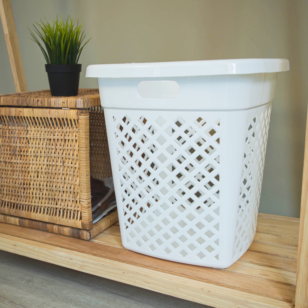 ตะกร้าเหลี่ยมสีขาว ขนาดกลาง 38W*38L*41H รุ่น BK-105 ไซส์ M Basket Laundry Basket Compact Size Square Shape