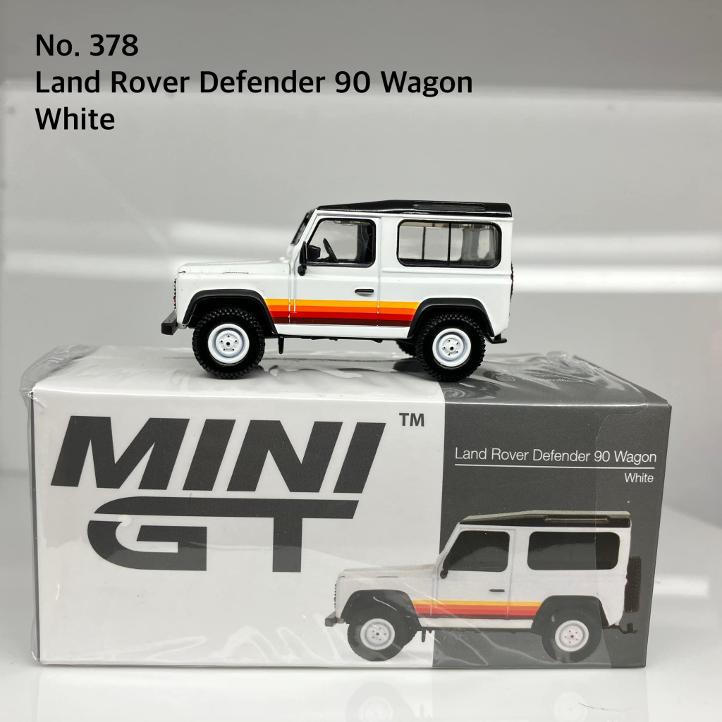 MiniGT 📌No. 378 📌 Land Rover Defender 90 Wagon White