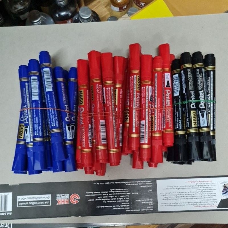 pentel ปากกาเคมี. permanent marker รุ่น n850