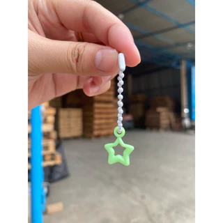 พวงกุญแจจิ๋ว ลายดาว งานคละสี สุ่มสี 1 ชิ้น