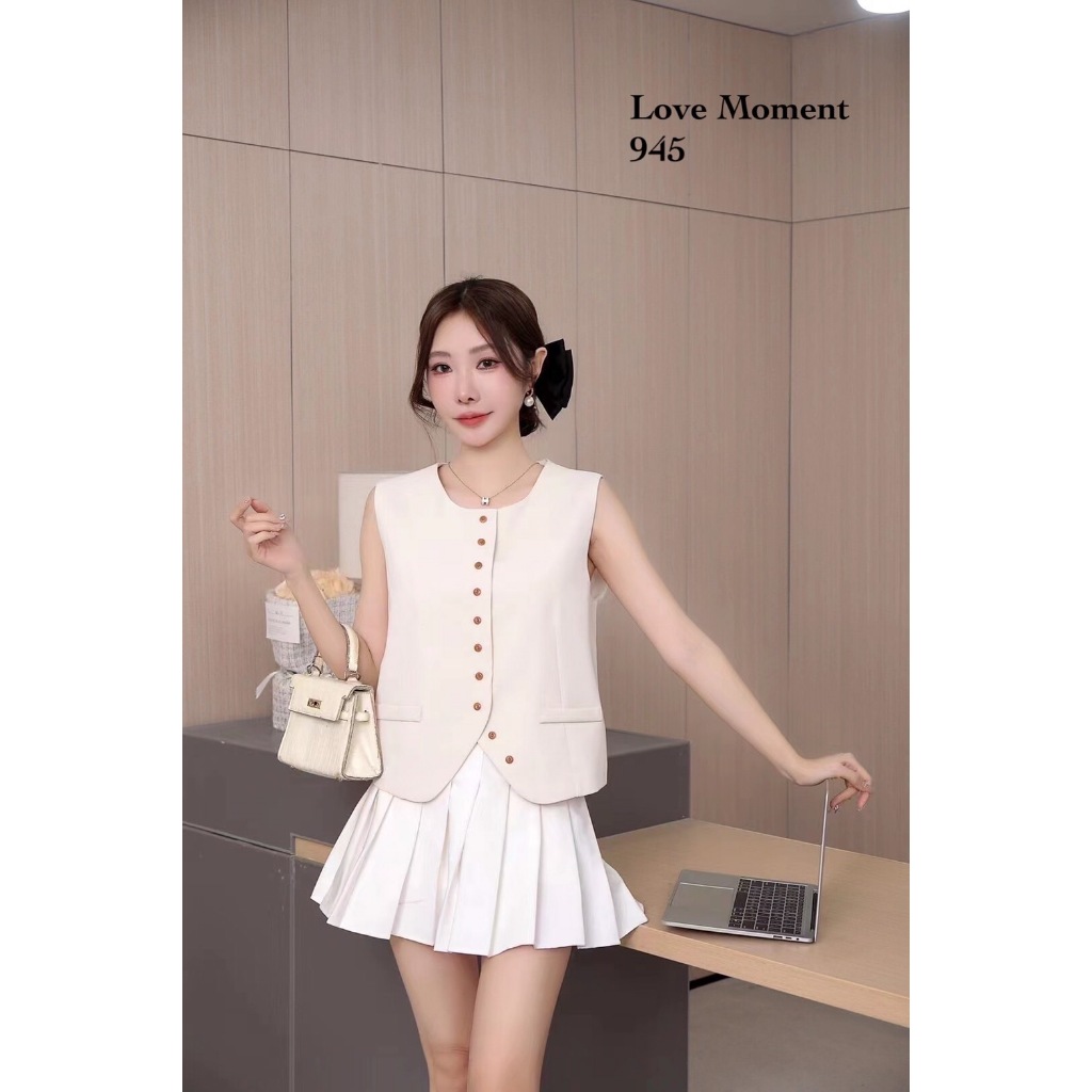 เสื้อครอปสูทแขนกุด งานสวย เรียบหรู Code 945