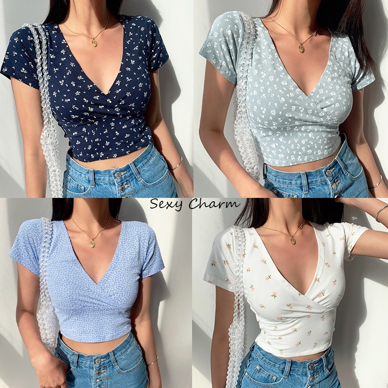 Sexy Charm🌻🌻สไตล์อเมริกัน แขนสั้น ท็อปส์ซูของผู้หญิง เสื้อยืด สไตล์ย้อนยุค ลายดอกไม้เล็กๆ 6 สี