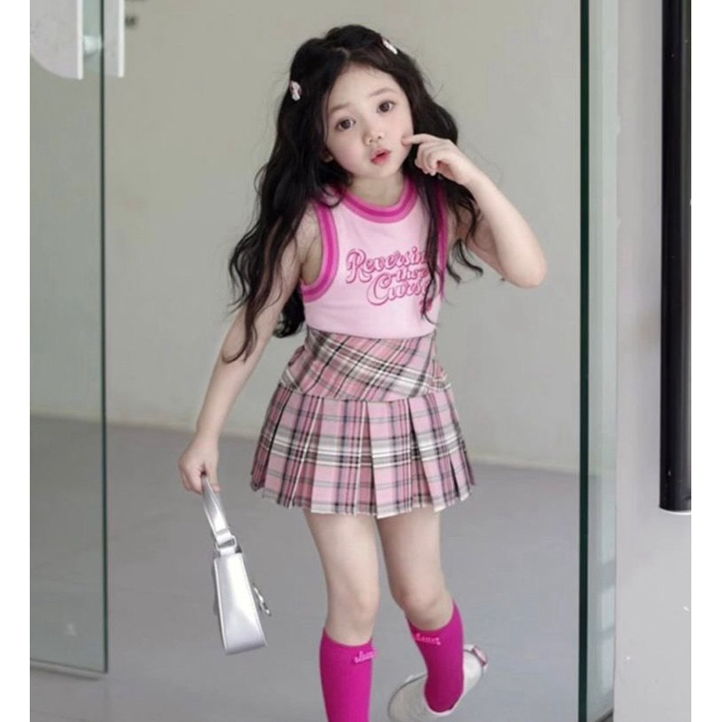 ชุดเซ็ต 2 ชิ้นลูกสาวเสื้อกล้าม+กระโปรงลายสก๊อต