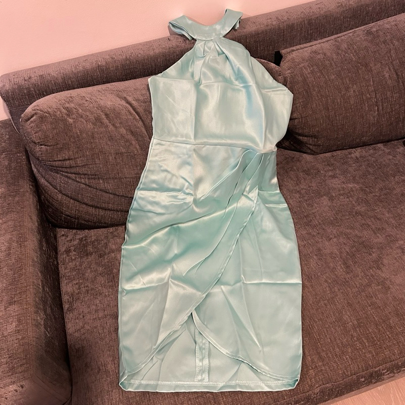 เดรสสั้น ออกงาน สีเขียวมิ้น Size S แบรนด์ DDend Closet