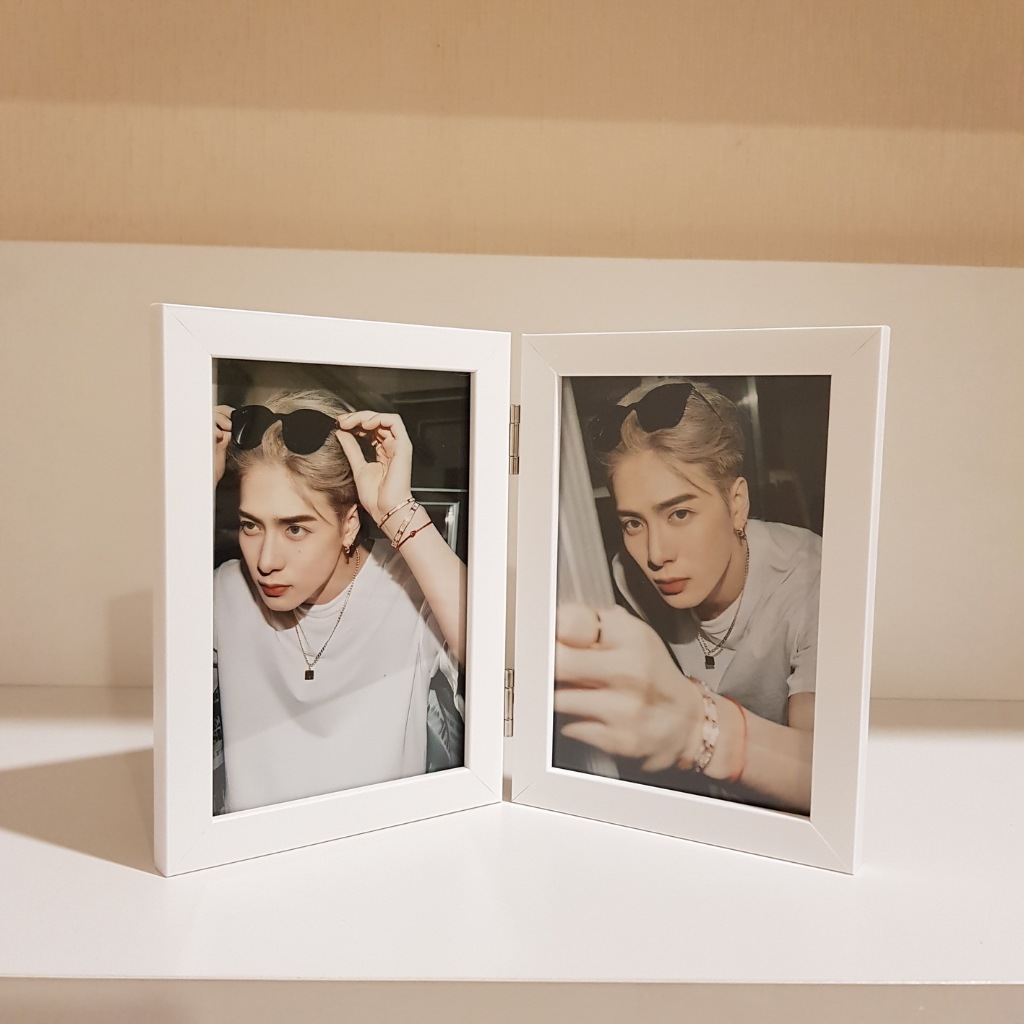 กรอบรูปบานพับjackson wang กรอบรูปบานพับพร้อมรูปแจ็คสันหวังขนาดรูป 4x6 นิ้ว พร้อมส่ง