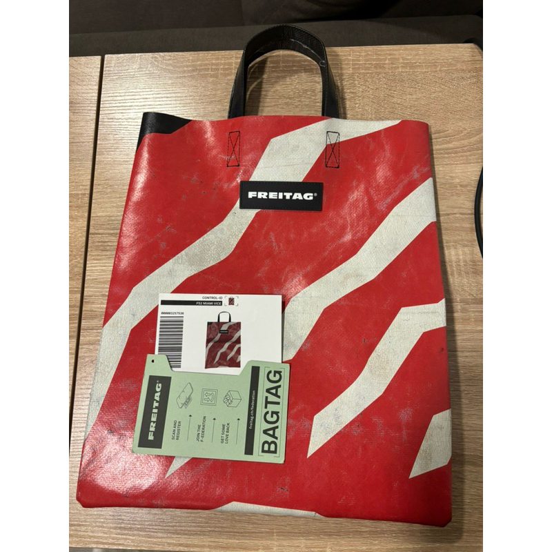 FREITAG F52 MIAMI VICE