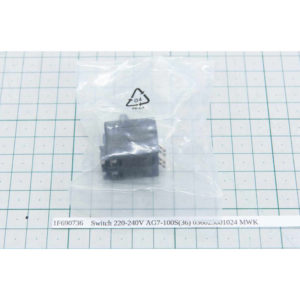 Switch 220-240V AG7-100S(36) 036025001024 MWK