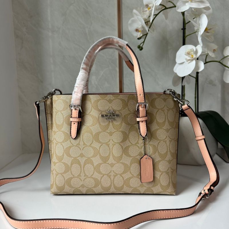 coach C4250 Mollie Tote 25