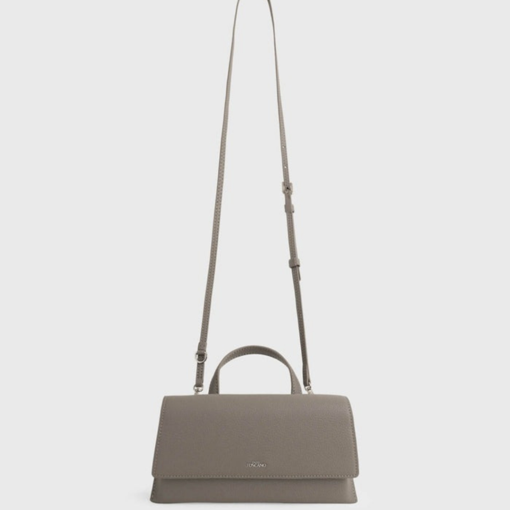Tocco Toscano Moment Bag Vean Friendly กระเป๋าถือ มีสายยาว ครอสบอดี้ หนังวีแกน ใส่โทรศัพท์ ใส่แว่น แฟชั่น มินิมอล