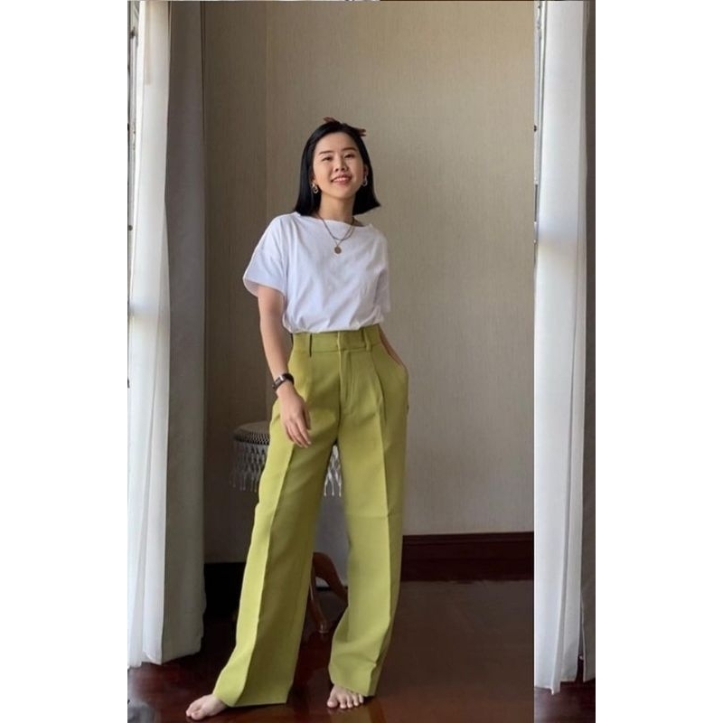 กางเกงเอวสูงจากร้าน Hyde.Apparels(S)