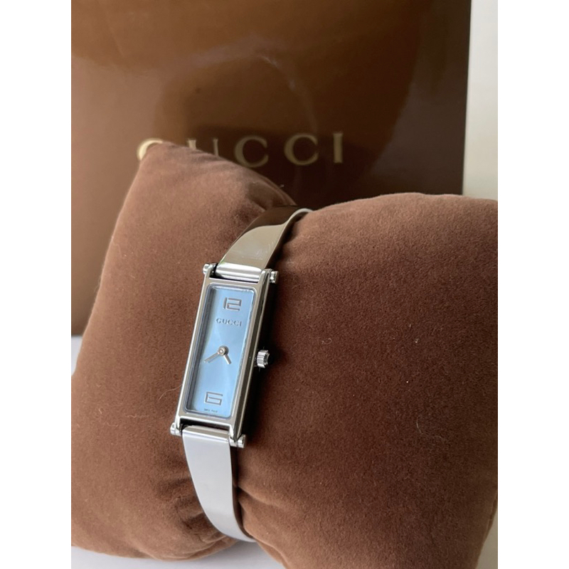 GUCCI 1500L WOMEN'S VINTAGE SWISS MADE WATCH