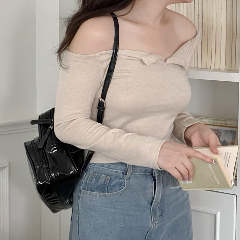 ส่งต่อ Saturday Mania | That Girl Off Shoulder Top เสื้อปาดไหล่แขนยาว
