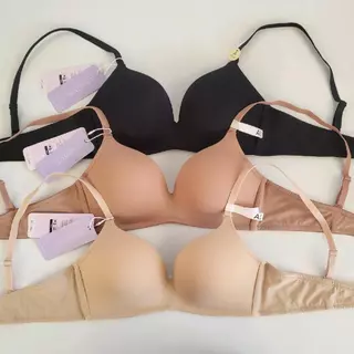 SABINA รุ่น Softdoom (SBXH 6002) บราไร้โครง ฟองกลาง สายข้างมีตะเข็บ