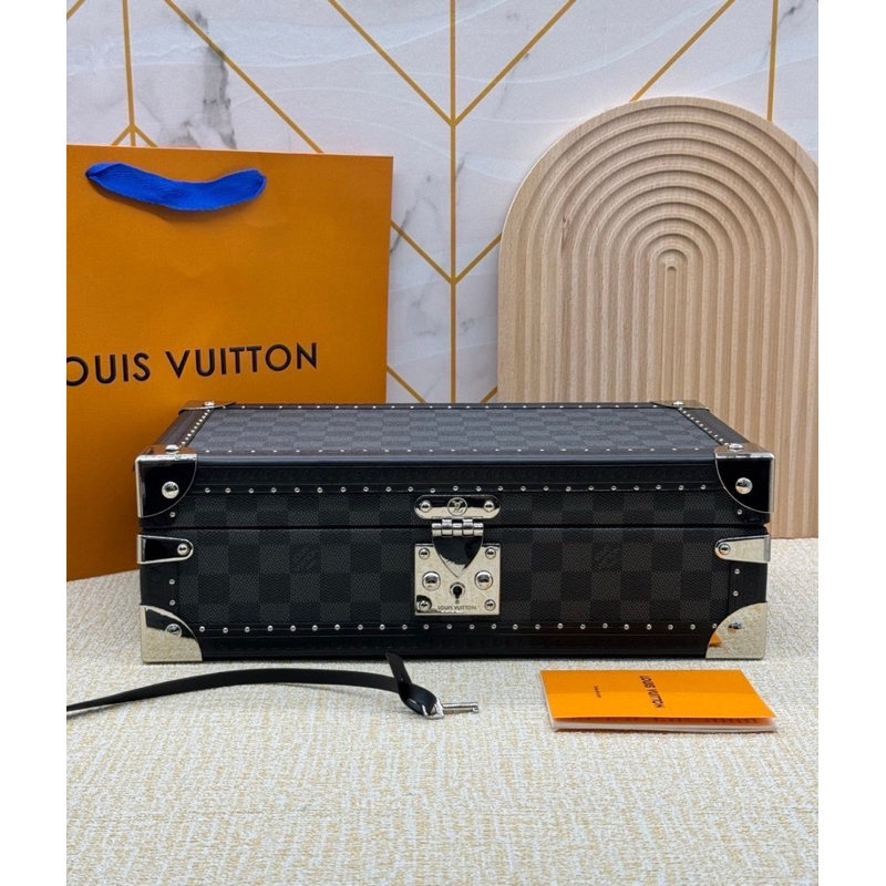 พร้อมส่งค่ะ กระเป๋า Louis Vuitton ทรังก์ใส่นาฬิกา Size 34cm